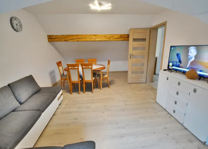 200 Qm, Casa vacanze *